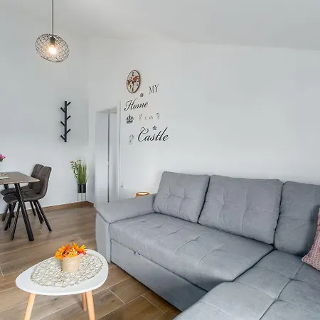 Traumhaftes Mit Meerblick Und Privatem Balkon - Nur 250 Meter Zum