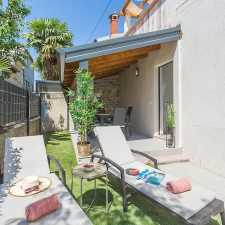 Traumhaftes Mit Meerblick Und Privatem Balkon - Nur 250 Meter Zum