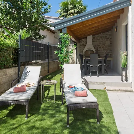 Traumhaftes Mit Meerblick Und Privatem Balkon - Nur 250 Meter Zum