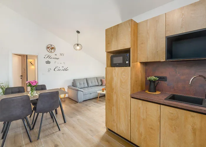 Traumhaftes Mit Meerblick Und Privatem Balkon - Nur 250 Meter Zum * Пореч