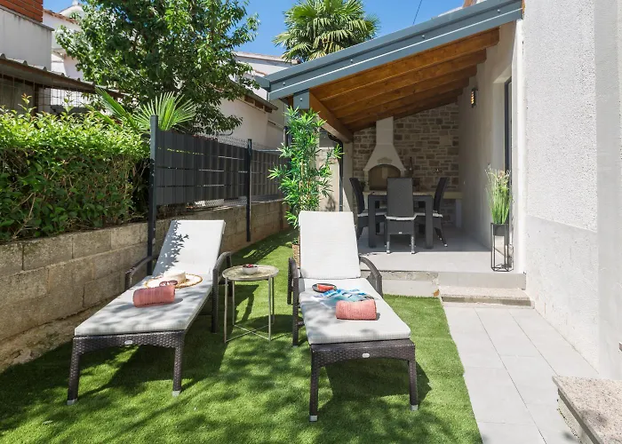 Traumhaftes Mit Meerblick Und Privatem Balkon - Nur 250 Meter Zum