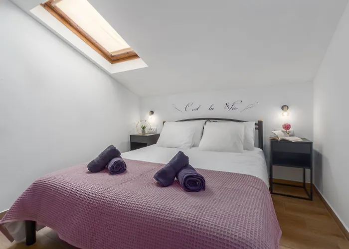 Апартаменты Traumhaftes Mit Meerblick Und Privatem Balkon - Nur 250 Meter Zum
